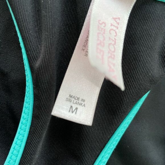 Victoria’s Secret Active Racerback tank with soft cups inside, size M - Picture 5 of 5